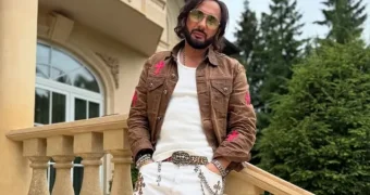 Стас Михайлов прогулялся по Алматы — но его образ вызвал бурю критики (видео)