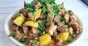 Не поверил глазам: российский турист удивился ценам и кухне в столовой аэропорта Астаны