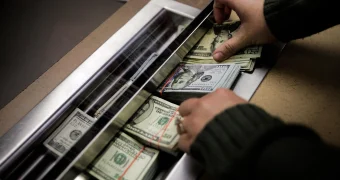 Обмен валюты по новым правилам - с пропиской и паспортом: к чему готовиться казахстанцам