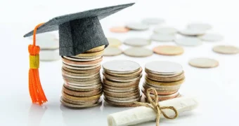 Жители Актау выиграли суд и вернули деньги, уплаченные за учебные курсы