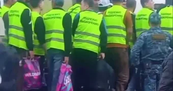 Видео с мигрантами в жилетах «подлежит выдворению» вызвало резонанс в сети