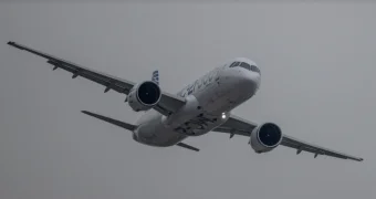 Ад в российских аэропортах: как случился масштабный коллапс и что будет дальше (видео)