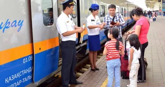 Ожидал СССР, а попал в будущее: русский турист поразился поезду в Казахстане