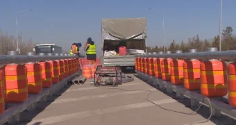 На дорогах Казахстана появились ограждения, которые спасают жизни