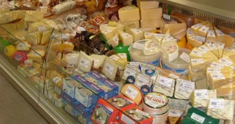 Почему казахстанские магазины завалены импортом, а не местной продукцией?