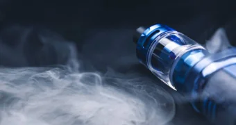 Жителя Актау осудили за продажу вейпов