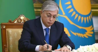 Токаев утвердил новый Налоговый кодекс: ставка НДС увеличена до 16%