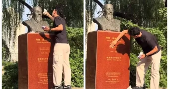 Казахстанцев восхитило отношение к памятнику Абаю в Пекине