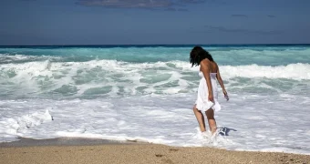 Осторожно, солнечный удар: ключевые симптомы и почему важно реагировать сразу