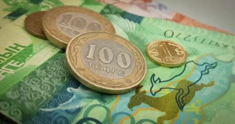 Казахстанцам начали приходить сообщения о перерасчете пенсий: Нацбанк выступил с заявлением