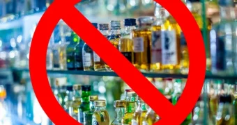Алкоголь под замок: в Казахстане хотят продавать его только в спецточках и по графику