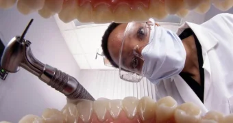 Зубы - на полку: цены вышли за рамки разумного - почему стоматология в Казахстане стала роскошью