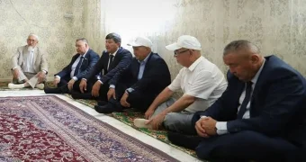 Утонул, спасая троих: семье героически погибшего в пригороде Актау мужчины подарили квартиру