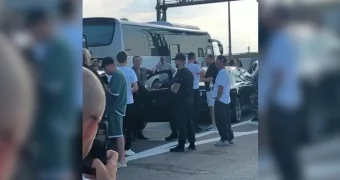 Лепс и SHAMAN устроили неожиданный концерт в огромной пробке на Крымском мосту (видео)