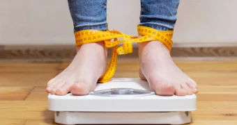 «Лишний вес — это не наследственность: развенчаны главные мифы об ожирении»