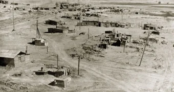 От палаток до высоток: история первых строителей Актау