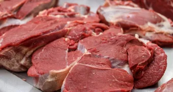 Мясо, которое не бьет по карману: альтернатива дорогой говядине и конине появилась в Казахстане