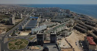 Жители Актау стали очевидцами необычного погодного явления