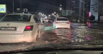 «267 миллионов на ветер»: ливнесток в центре Актау раскритиковали водители