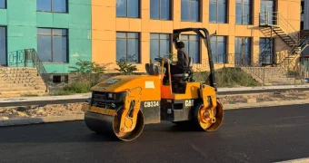 Асфальтирование дорог ведется в 39 микрорайоне Актау