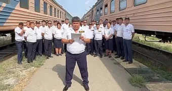 «Нас лишили всего»: проводники поездов Мангистау – Актобе пожаловались Токаеву