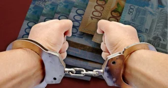 Такого не было даже в 90-е: казахстанцев лишают квартир и денег