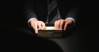 Куда утекают деньги Казахстана: каждый процент тени стоит 2,4 млрд долларов