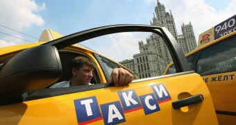 Тарифы такси в России вырастут на 30% с 2026 года из-за перехода на локализованные автомобили