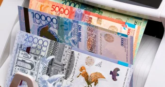 Тенге может не выдержать: эксперты предупредили о скрытых угрозах