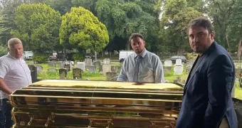 В Лондоне похоронили «короля цыган» в золотом гробу