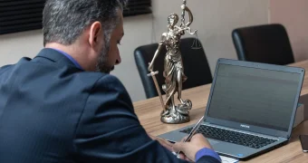 В Мангистау отец заплатил штраф за дочь, избившую сверстницу