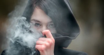 Назван витамин, которого не хватает курильщикам