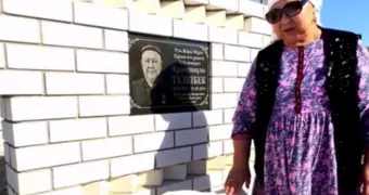 «Где ваша совесть?»: мраморную плиту с могилы украли в Мангистау