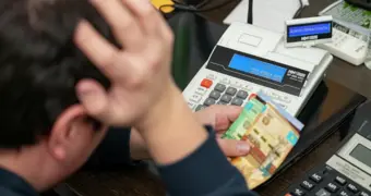 Малые суммы на счетах казахстанцев могут вызвать вопросы у налоговой