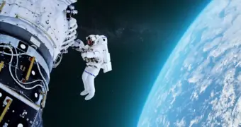 «На наш корабль напали, срочно нужен кислород»: пенсионерке позвонил космонавт и потребовал миллион