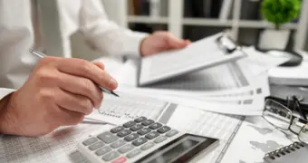 Минимальную зарплату в Казахстане начнут рассчитывать по мировым стандартам