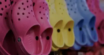 Популярную обувь назвали небезопасной для ежедневного ношения