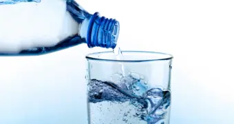 Газировка разрушает зубы: стоматологи бьют тревогу