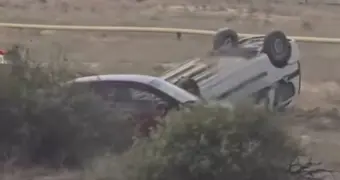 На трассе Каракия–Актау перевернулся служебный автомобиль полиции