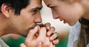 Секрет семейной жизни: психолог назвал 3 привычки, делающие союз мужчины и женщины нерушимым