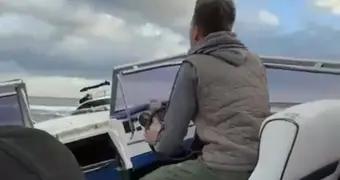 Появилось видео столкновения катеров в море в Актау