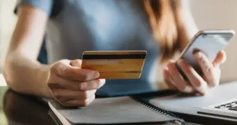 Все банковские карты уязвимы: аналитик объяснила, почему не существует «надёжных счетов»