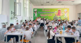 «Мы рискуем остаться без кадров»: как новые стандарты школьного питания создают проблемы поставщикам еды в Актау