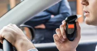 Отказ от алкотестера в Казахстане обернется серьезными последствиями: новые правила