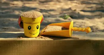 Осенние песочницы признаны источником скрытой угрозы для здоровья детей