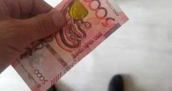 Почему банкоматы в Актау не принимают купюры нового образца