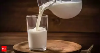 Молоко с подвохом: что мы на самом деле пьём каждый день