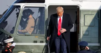 В США атаковали вертолет с Трампом на борту