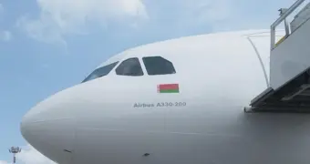 Лукашенко рассказал о проблеме с обслуживанием самолетов в Казахстане