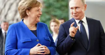 Меркель назвала распад СССР «счастьем всей жизни»